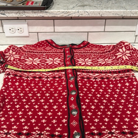 LL BEAN lambswool cardigan with silver LLBean buttons. Size S-Reg - Picture 5 of 5